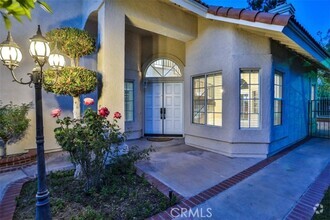 Building Photo - 176 Cll Renata