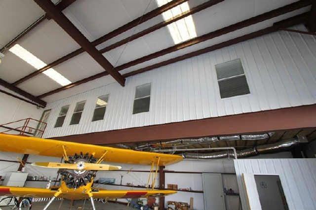 Foto del edificio - 11569 Airway Blvd