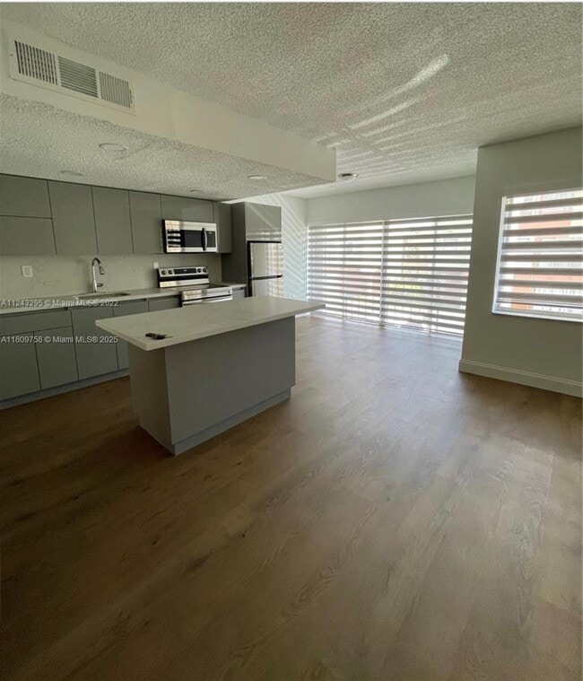 Foto del edificio - 9331 SW 4th St