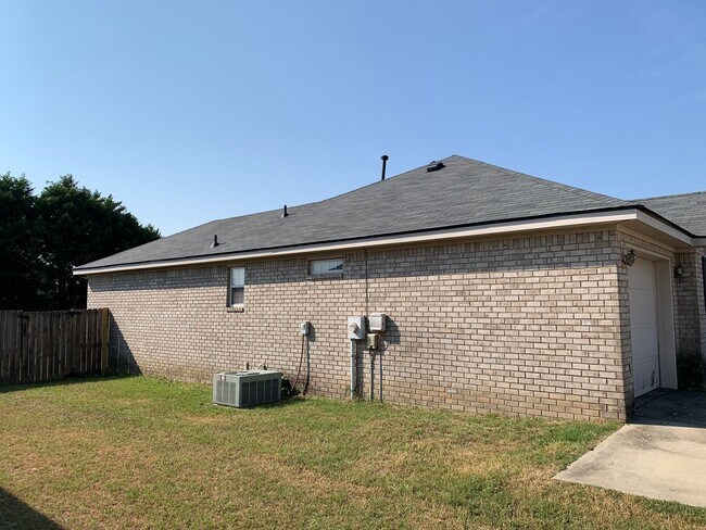 Foto del edificio - Close to Gate 6 Ft. Eisenhower.