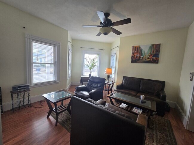 Foto del edificio - 126 Green St