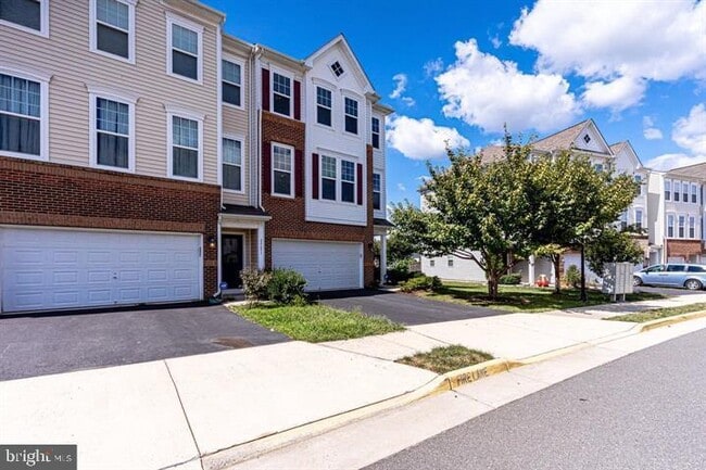 Building Photo - 24689 Capecastle Terrace