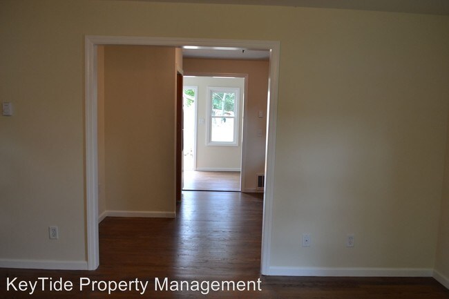 Building Photo - 932 Gilbert Ave