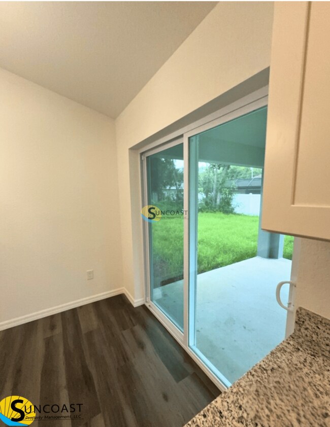 Foto del edificio - 8 Hemlock Cir Ln