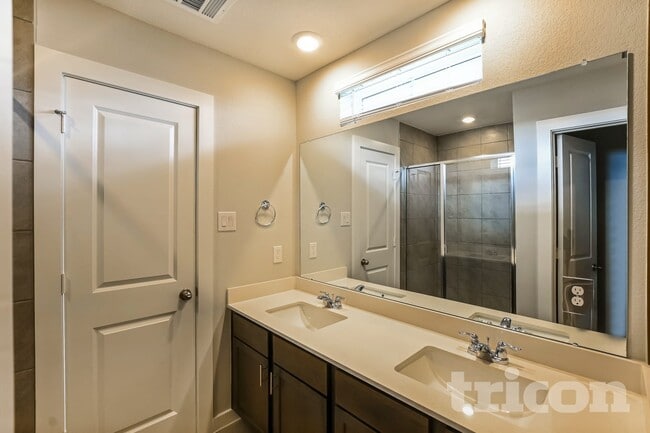 Interior Photo - Tricon Peek Road