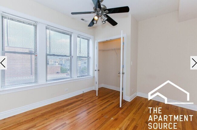 Foto del edificio - 1214 W Waveland Ave