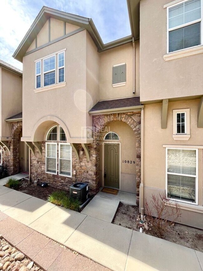 Foto del edificio - 10829 Tincup Creek Point