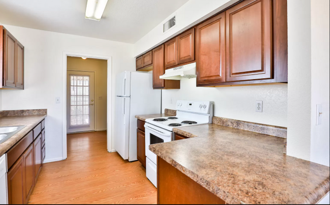 Foto del edificio - 8520 W Palm Ln