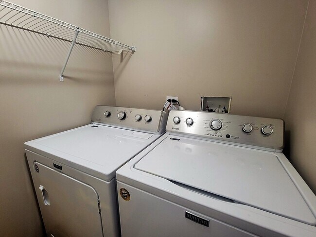 Foto del edificio - 3515 W Armitage Ave