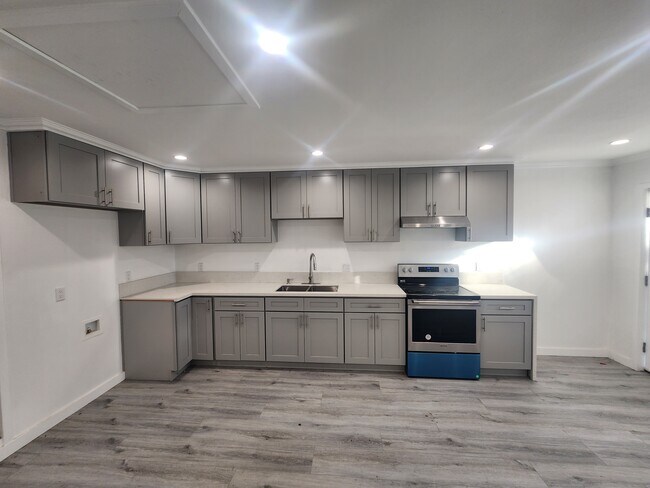 Foto del edificio - 5107 Mammoth Ave