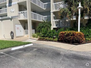 Building Photo - 40 NE Plantation Rd