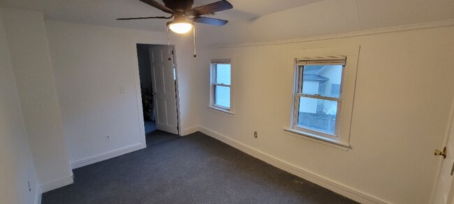 Foto del edificio - 129 Essex Ave