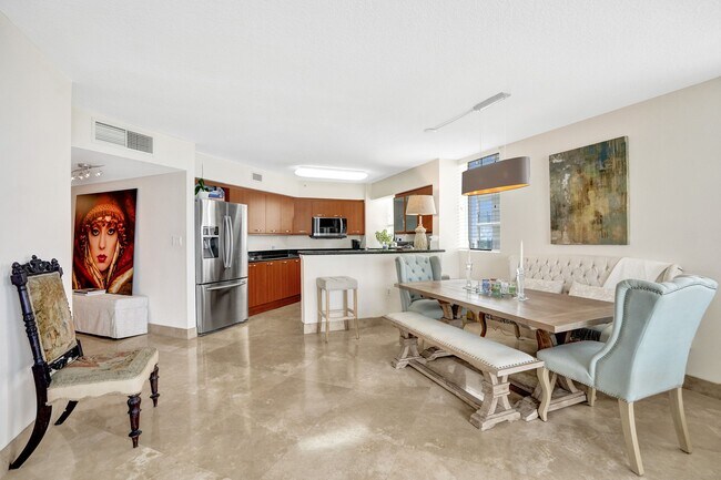 Foto del edificio - 2001 N Ocean Blvd