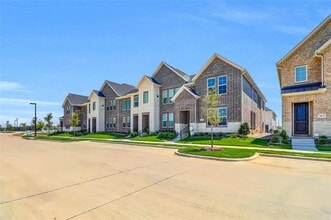 Building Photo - 1027 Stockton Dr