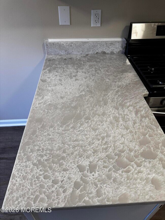 Foto del edificio - 905 Arlington Dr