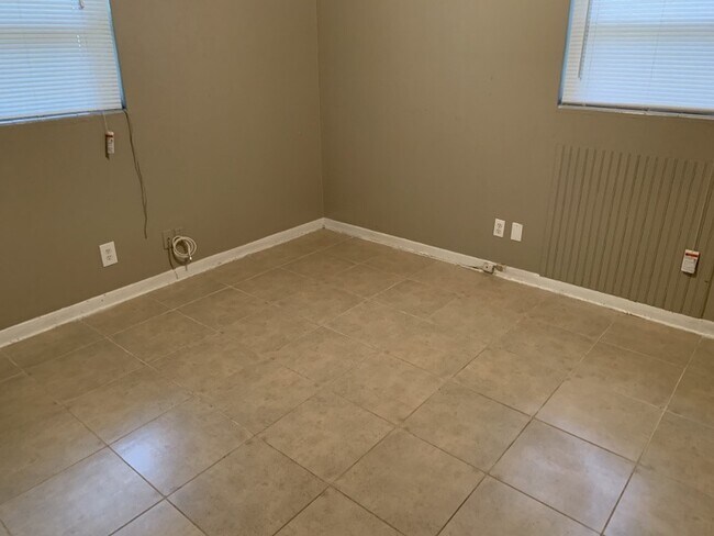 Foto del edificio - 628 Stiles Ave