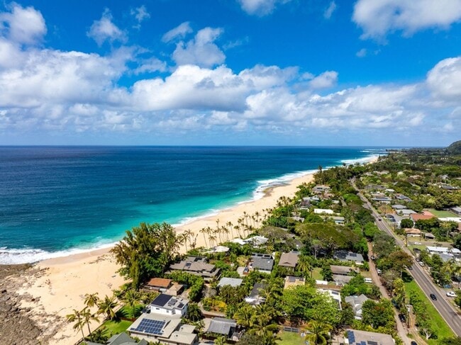 Building Photo - Ke Iki Beach Villa by Gather | Cozy Haleiwa Stay Near Top Surf Spots