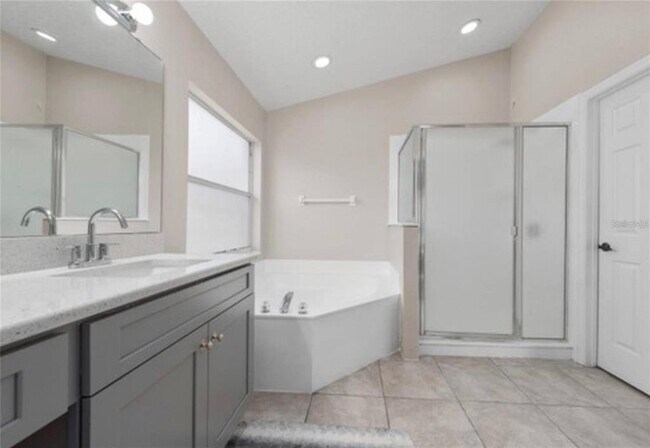 Building Photo - 437 Julliard Blvd