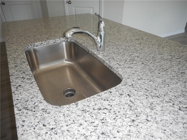 Foto del edificio - 3058 Eastcott Ave