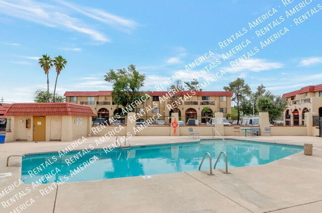 Building Photo - 6351 N Barcelona Ct