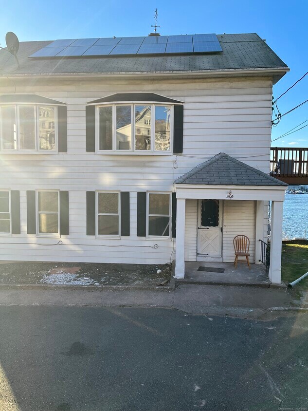 Primary Photo - 806 Quinnipiac Ave