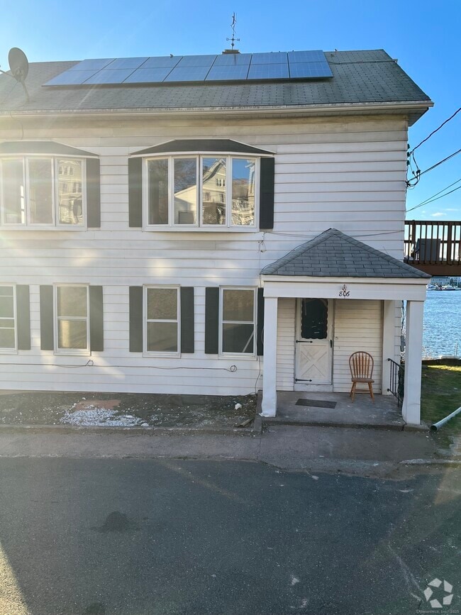 Building Photo - 806 Quinnipiac Ave