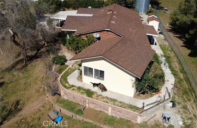 Foto del edificio - 33716 Hubbard Rd