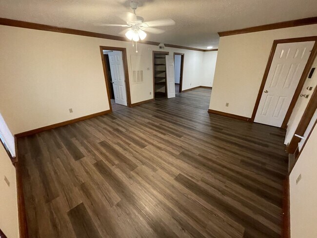 Building Photo - 2 Bedroom 2 Bathroom Condo!
