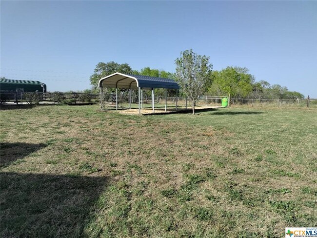 Building Photo - 569 County Rd 425