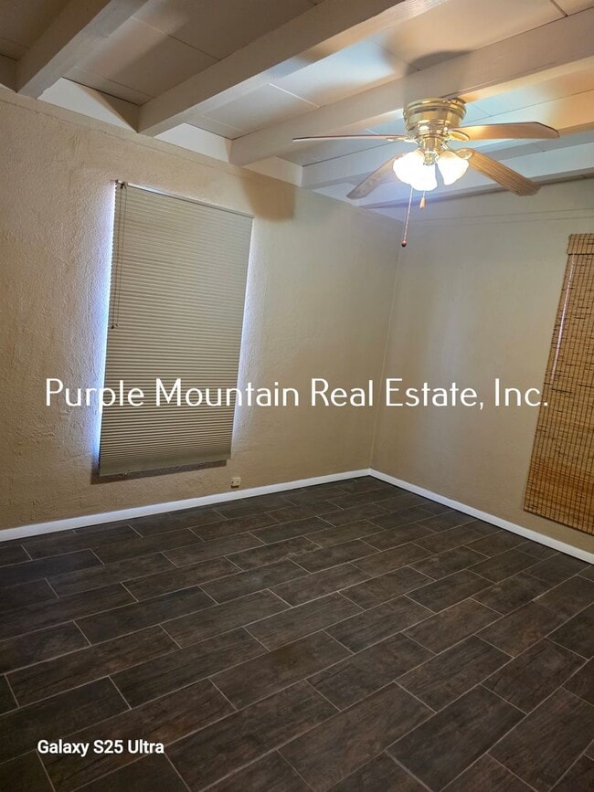 Building Photo - AVAILABLE NOW-4 Bedroom-2 Bath Home for Rent