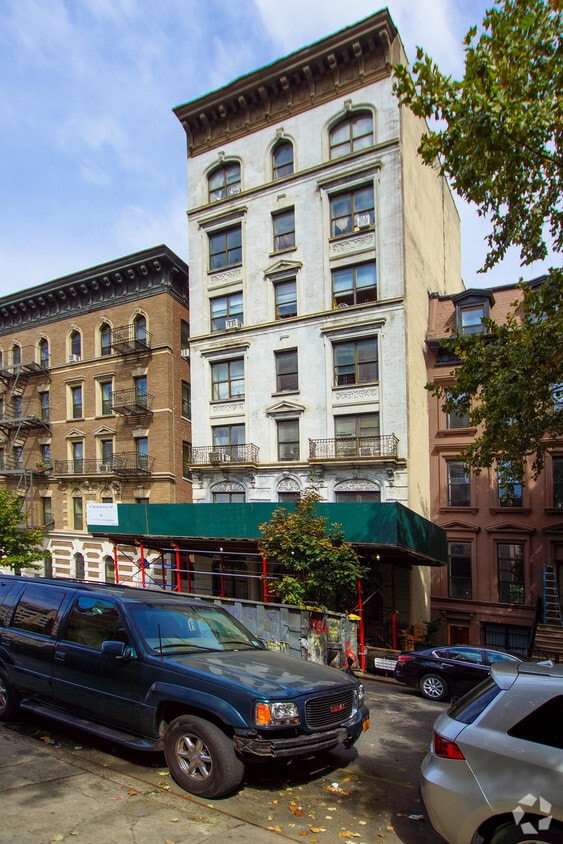 Primary Photo - 69 W 130th St