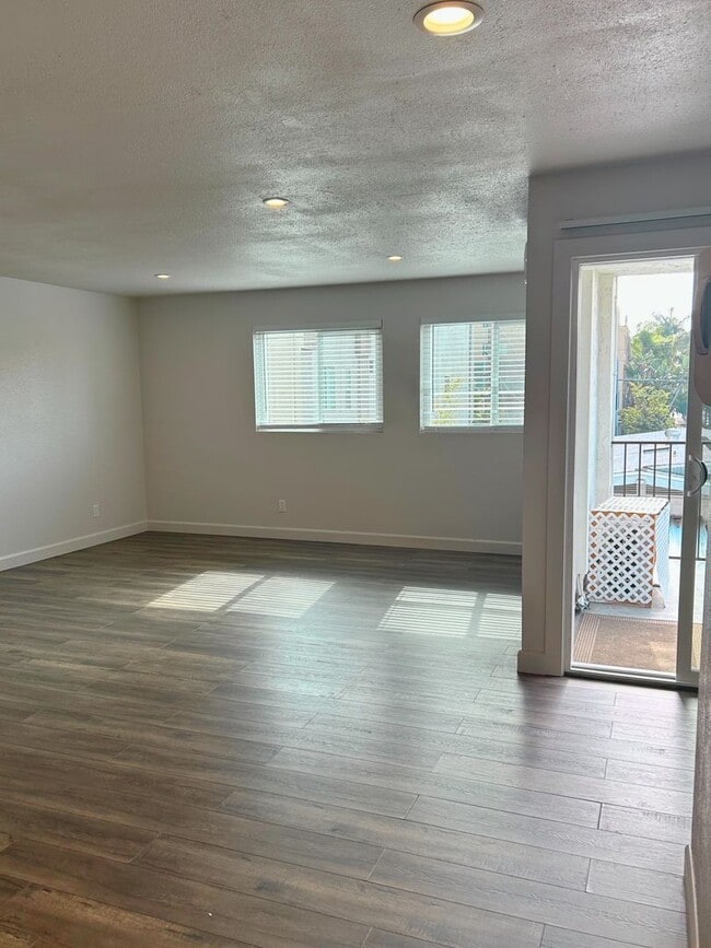 Foto del edificio - 4120 Third Ave