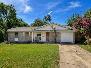 Building Photo - 1300 Timberlake Cir