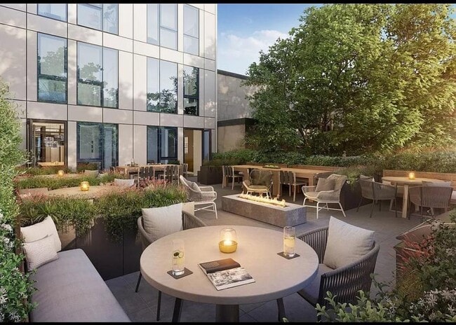 Building Photo - 3 bedroom in New York NY 10001