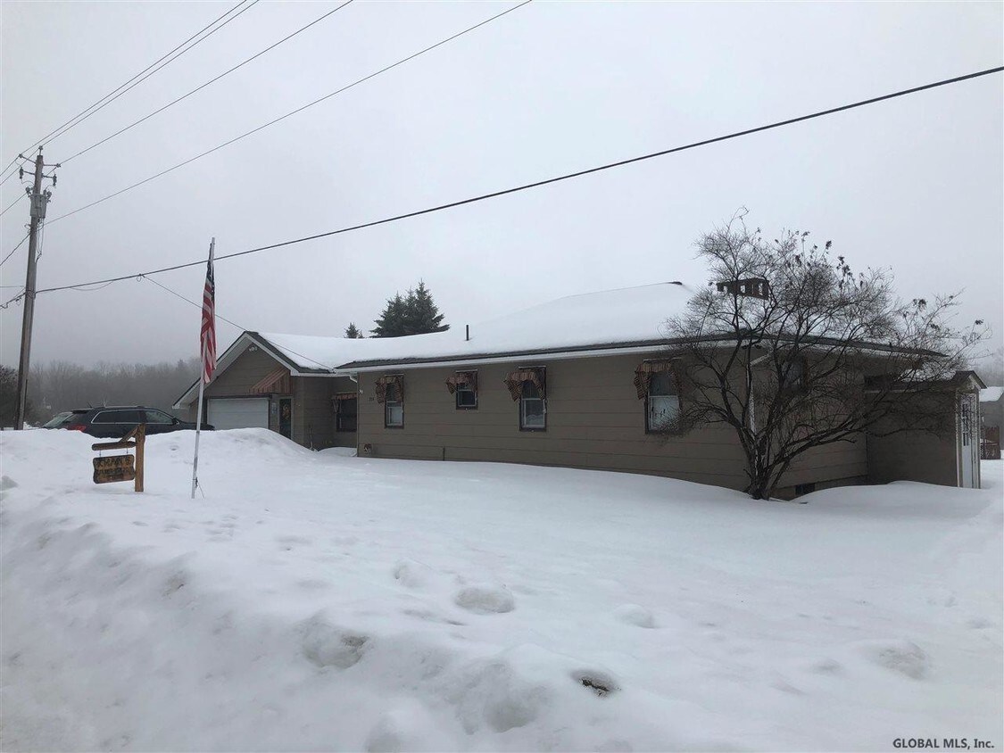 Primary Photo - 209 Sinclair Rd