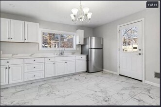 Building Photo - 76 Spencer St Building Photo - 76 Spencer St