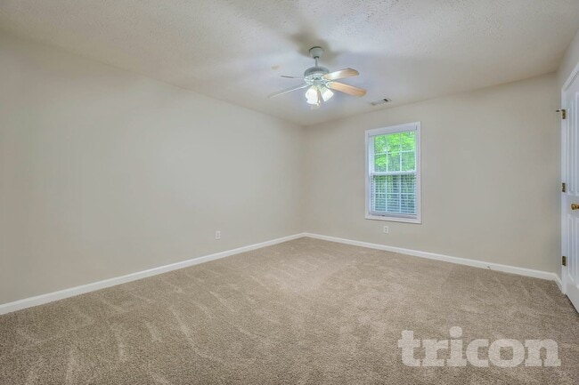 Building Photo - 1374 Lake Dow Rd