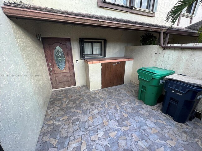 Foto del edificio - 7019 SW 106th Pl