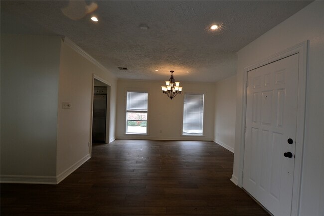 Building Photo - 14314 Piping Rock Ln
