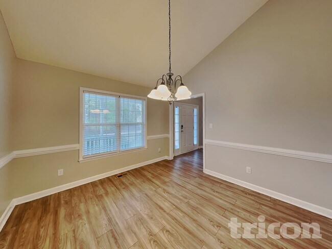 Foto del edificio - 46 Albemarle Dr