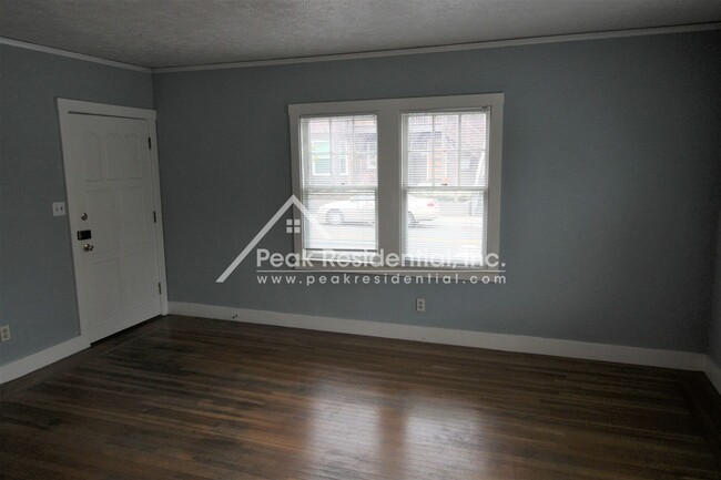 Building Photo - Charming East Sacramento 3bd/1ba Home