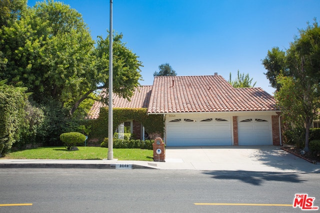 Building Photo - 3048 Nicada Dr