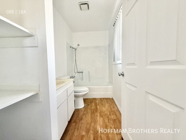 Foto del edificio - 235 S Mariposa Ave