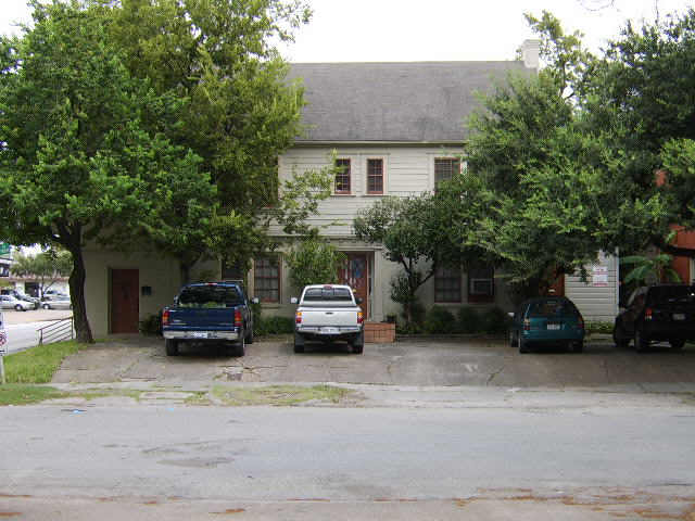 Building Photo - 2042 & 2038 Lexington St