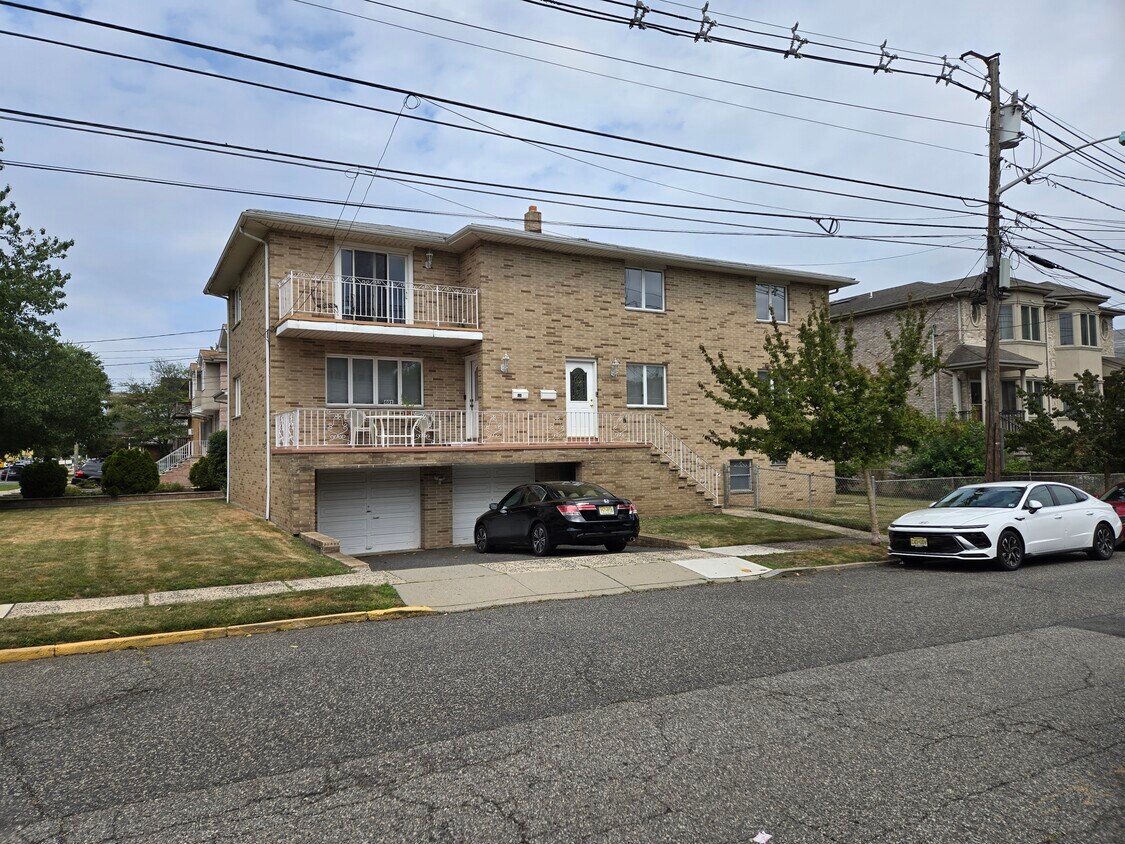 Foto principal - 401 2nd St