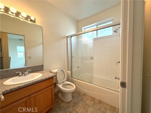 Foto del edificio - 3317 Del Mar Ave