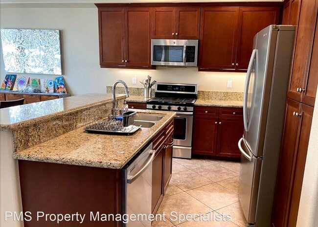 Building Photo - 3 br, 2.5 bath House - 1538 Silver Shadow Dr