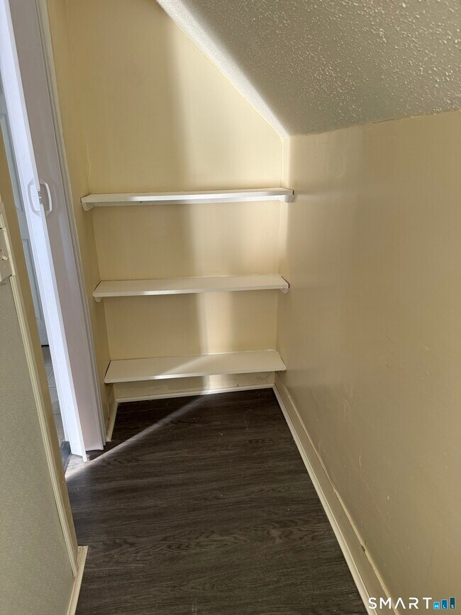 Foto del edificio - 74 Branch St