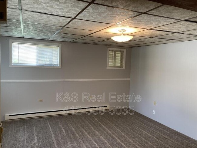 Building Photo - 411 Steck St