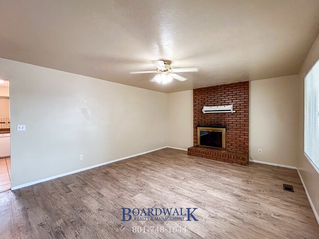 Foto del edificio - Great 5 Bed Now Available in Riverton